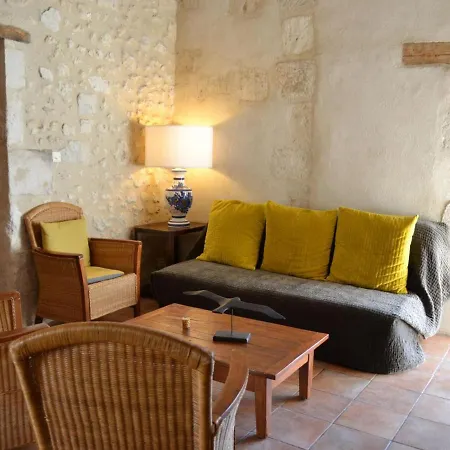 Saint-romain, 4 Pieces, 6 Personnes - Fr-1-653-3 * Saint-Romain (Charente)
