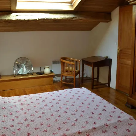 Saint-romain, 4 Pieces, 6 Personnes - Fr-1-653-3 Holiday home