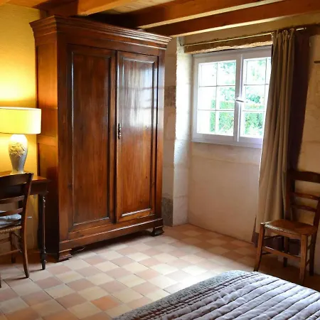 Saint-romain, 4 Pieces, 6 Personnes - Fr-1-653-3 * Saint-Romain (Charente)