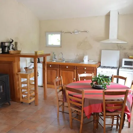 Saint-romain, 4 Pieces, 6 Personnes - Fr-1-653-3 *