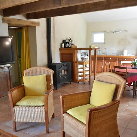 Saint-romain, 4 Pieces, 6 Personnes - Fr-1-653-3 Saint-Romain (Charente)